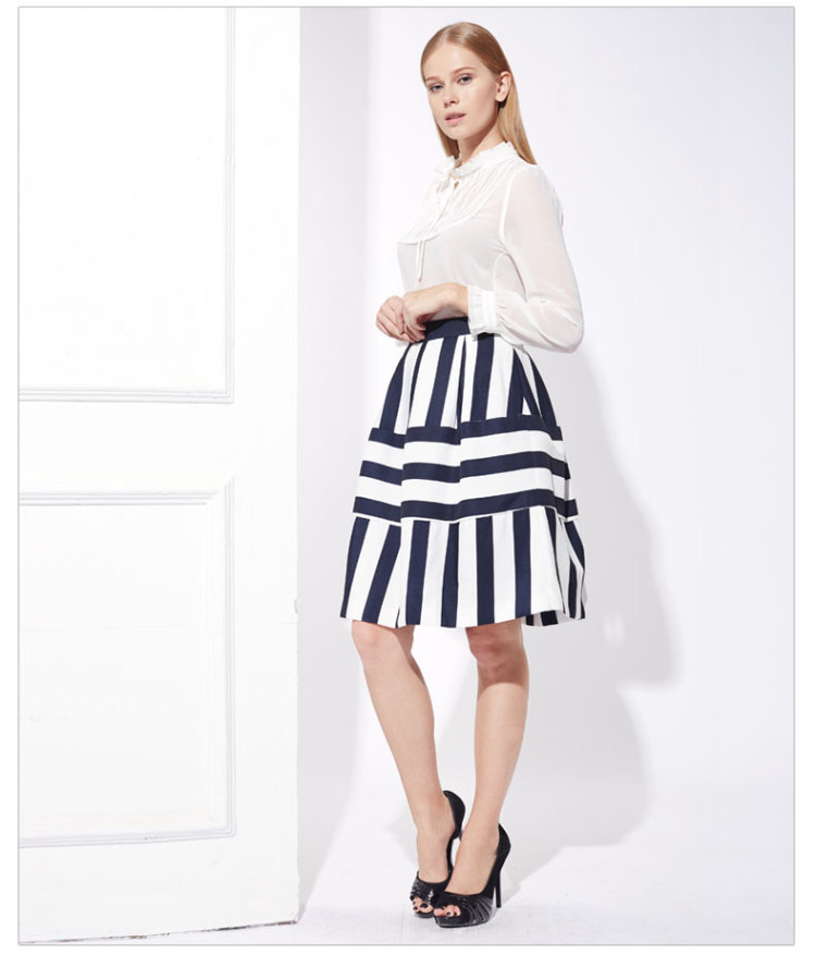 page one/佩吉女装 2016春季新款黑白条纹半身裙高雅伞裙625301 丈青