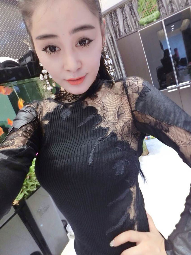 香情姿  蕾丝拼接镂空修身显瘦打底衫长袖T恤紧身小衫潮 酒红色 均码