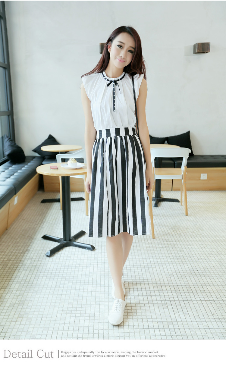 
                                        圣豪兰 2018夏装新品新款甜美两件套无袖蝴蝶结套裙条纹百褶女套装裙 图片色 S                