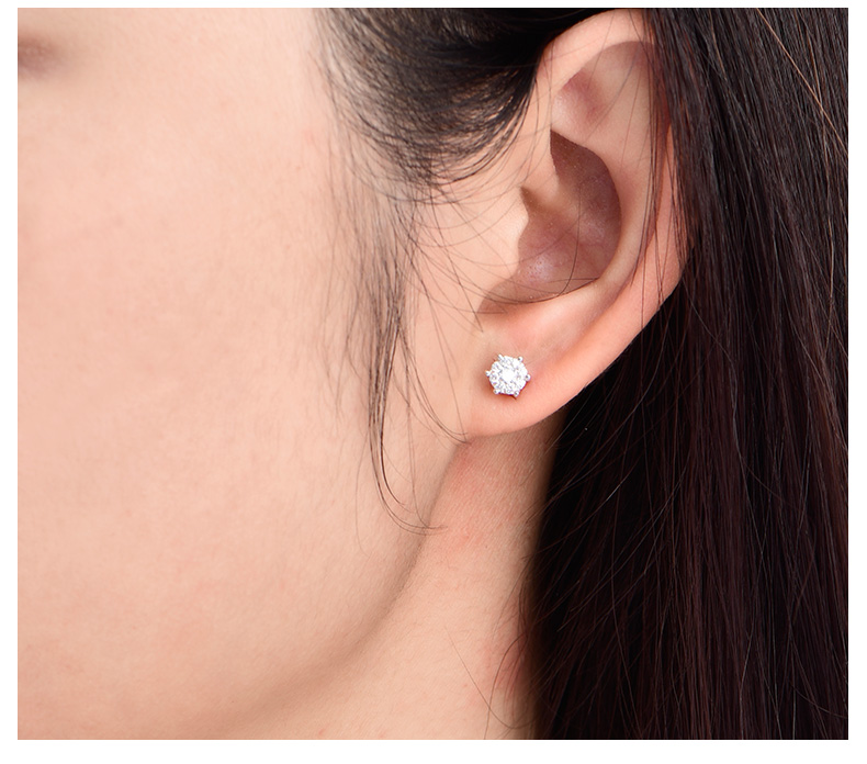 赛菲尔 钻石耳钉女款 白18k金显钻时尚耳饰 总分数约34分