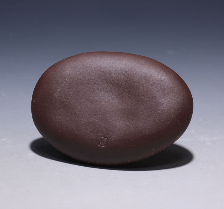 宜兴紫砂茶宠摆件名家精品雕塑 陈洪军全手工喷水小青蛙_现价-1元