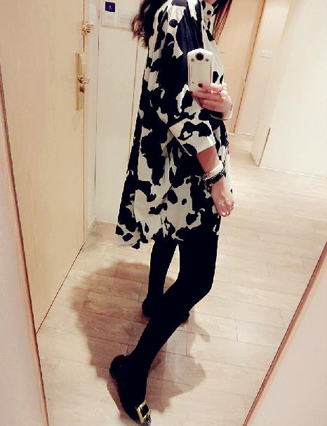 费耶罗2015春季新款韩版女装时尚简约印花个性带排扣衬衫宽松显瘦中长款打底衫开衫雪纺衫上衣 乳白色 均码