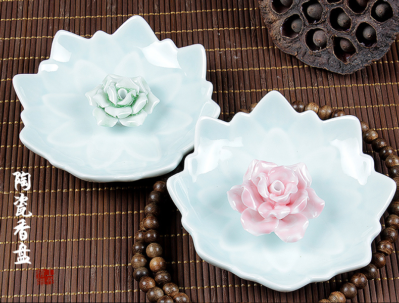 
                                        中彩家居 三用陶瓷莲花香盘香插香炉 塔香盘香线香香盘沉香檀香手工捏制 圆形浅蓝色                