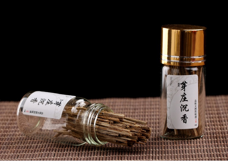 
                                        墨凡 越南芽庄沉香片 烟片 烟条 烟丝 抽烟片 烟插烟针 沉香皮油 买3瓶送1瓶                