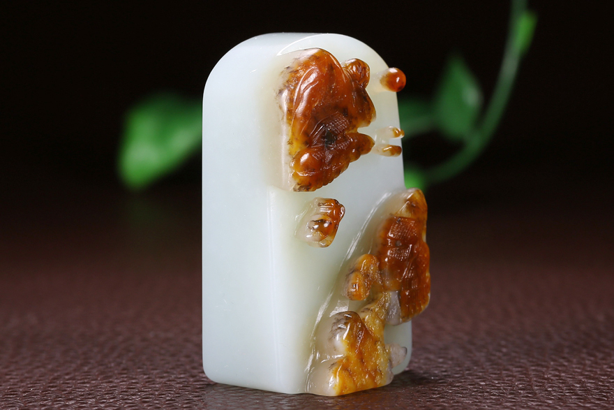 和田玉枣红皮印章 山水 76克 王石玉铺