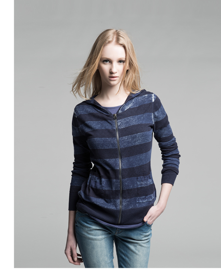 圣迪奥 sdeer 女装撞色条纹棉卫衣s13182263 深钴蓝/84 m(165/84a)