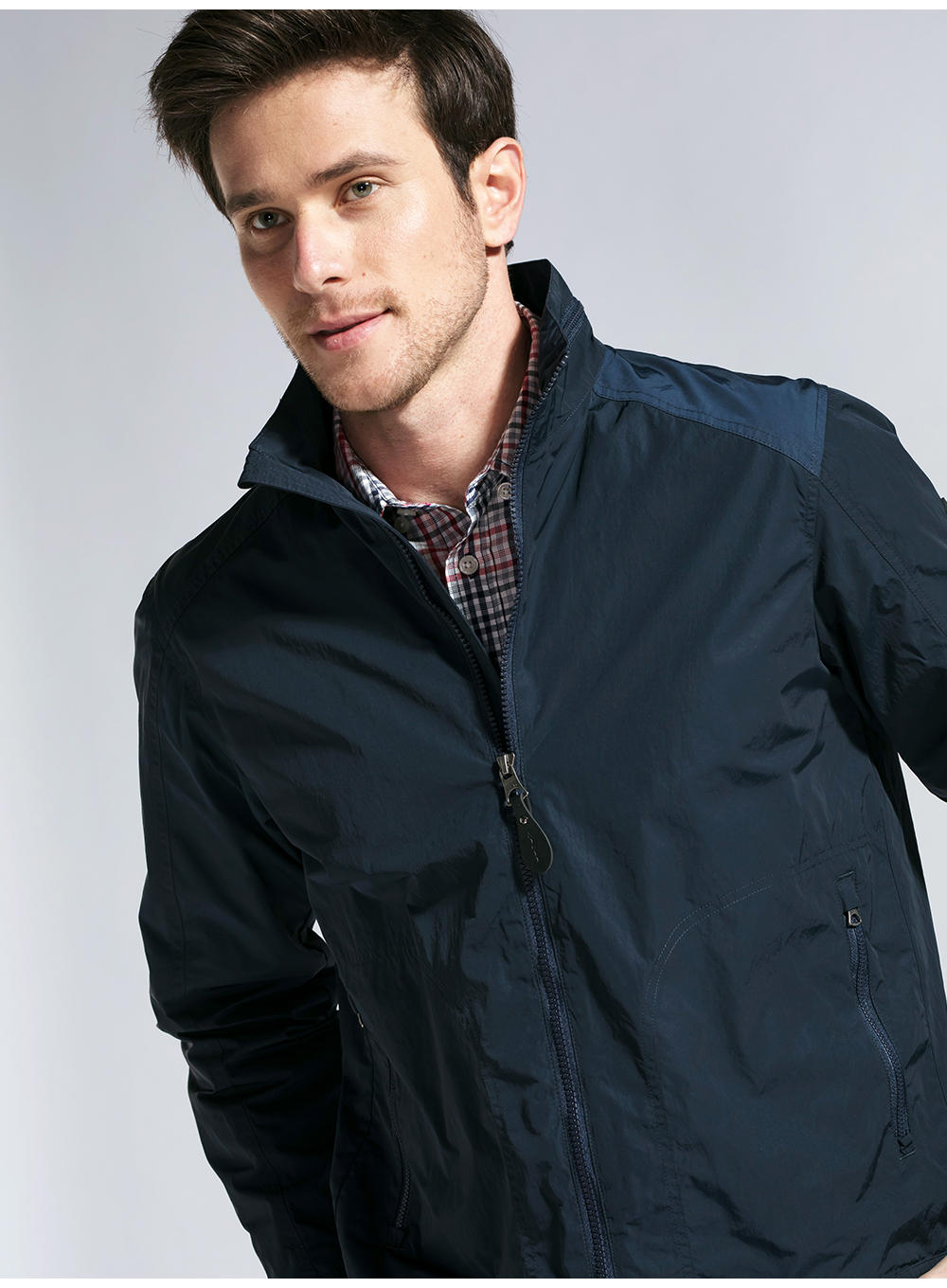 aigle艾高brandon男款防泼水轻量风衣时尚潮流防风皮肤