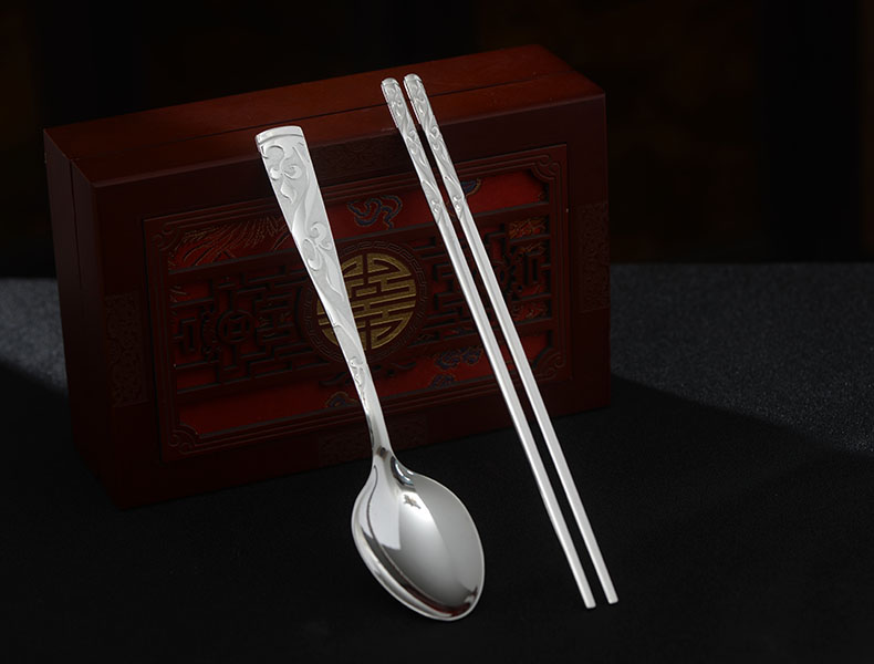 泰光银楼 银筷子999足银勺子繁花似锦银餐具实用调羹 勺子重约70克