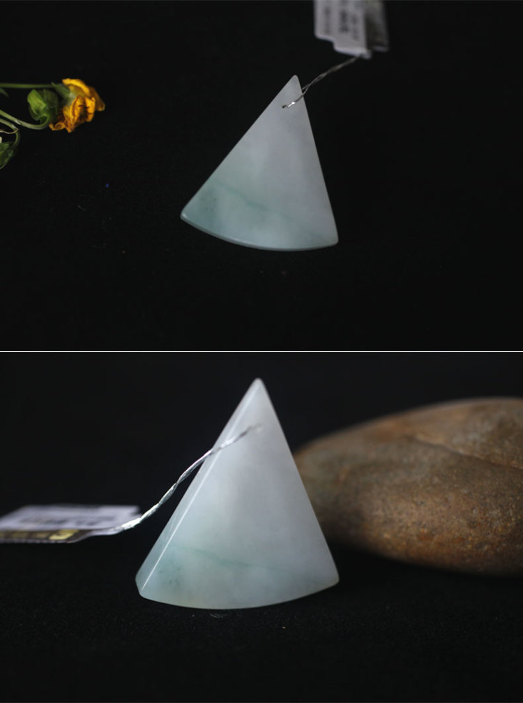 树明玉雕 腾冲翡翠三角形吊坠挂件 正品a货 男女款项链包邮