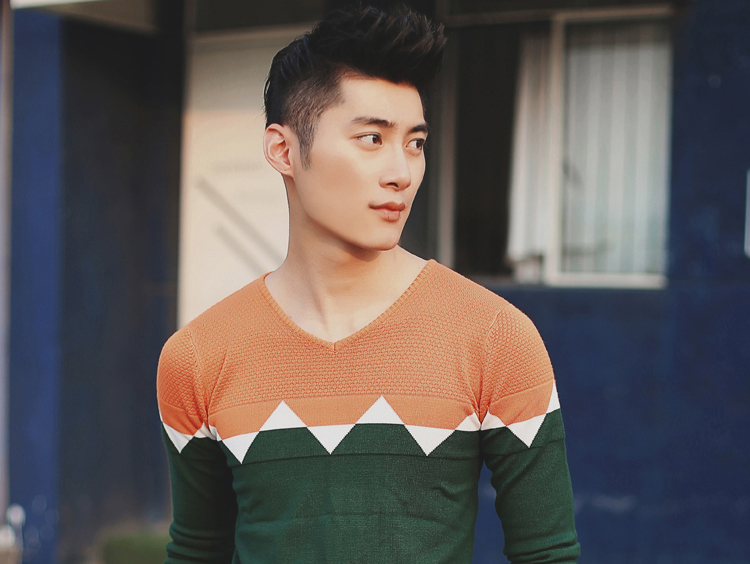 衣织优美 2015秋季男士v领套头拼色修身休闲免烫长袖毛衣 绿色 xl