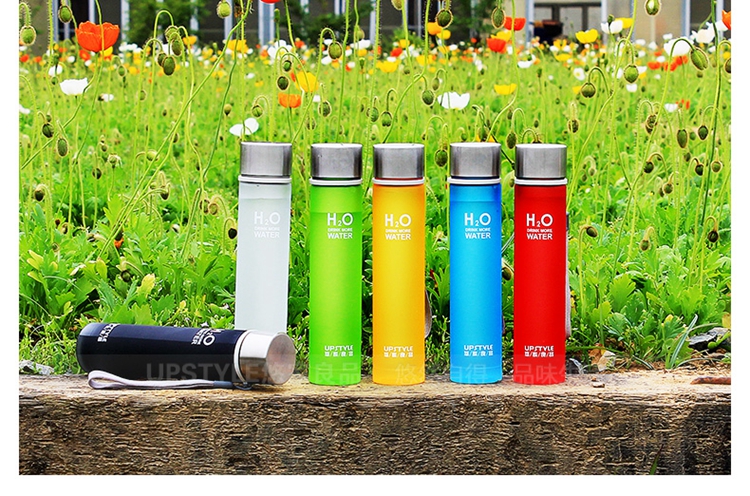 
                                        悠家良品（UPSTYLE） 磨砂创意运动水壶茶杯 纤巧型便捷防漏水杯带盖情侣塑料杯子 黑色280ml                
