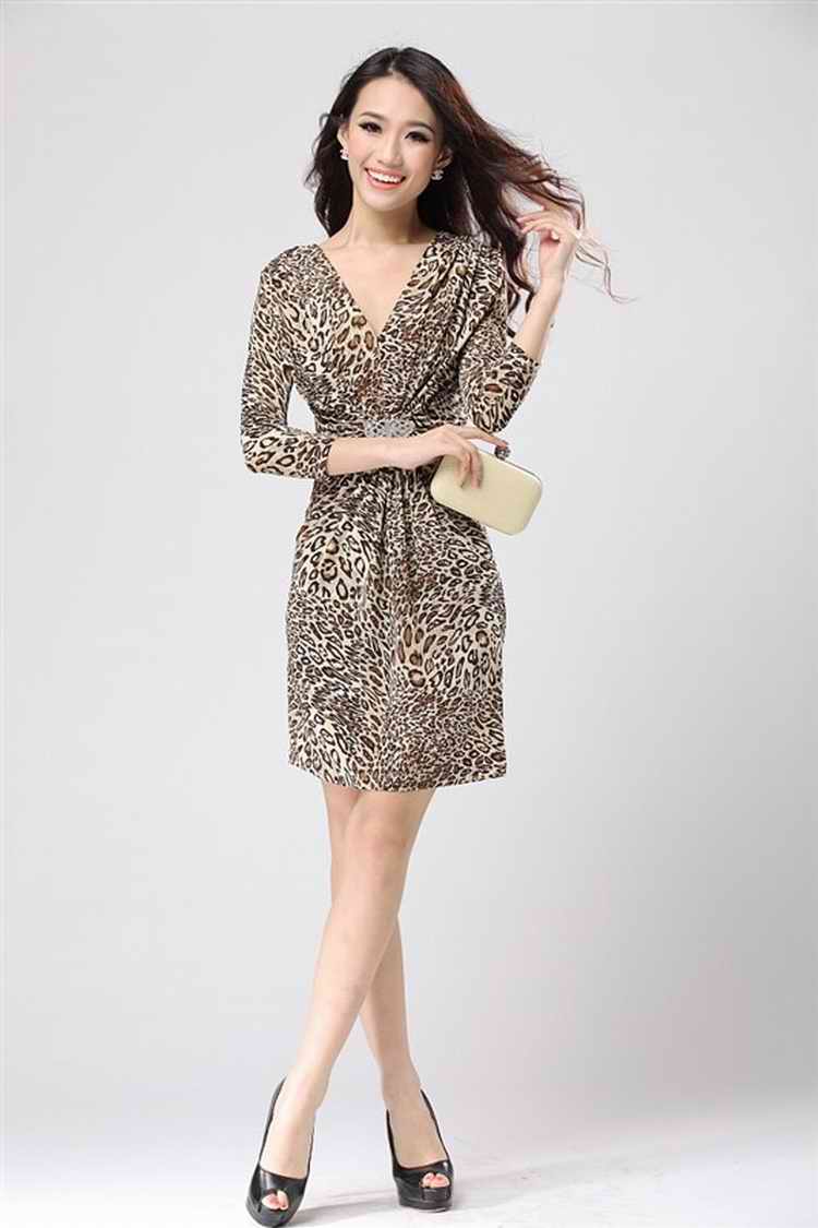 
                                        左依卡娜2017夏款女装豹纹印花七分袖连衣裙H5588A 豹纹七分袖 M                