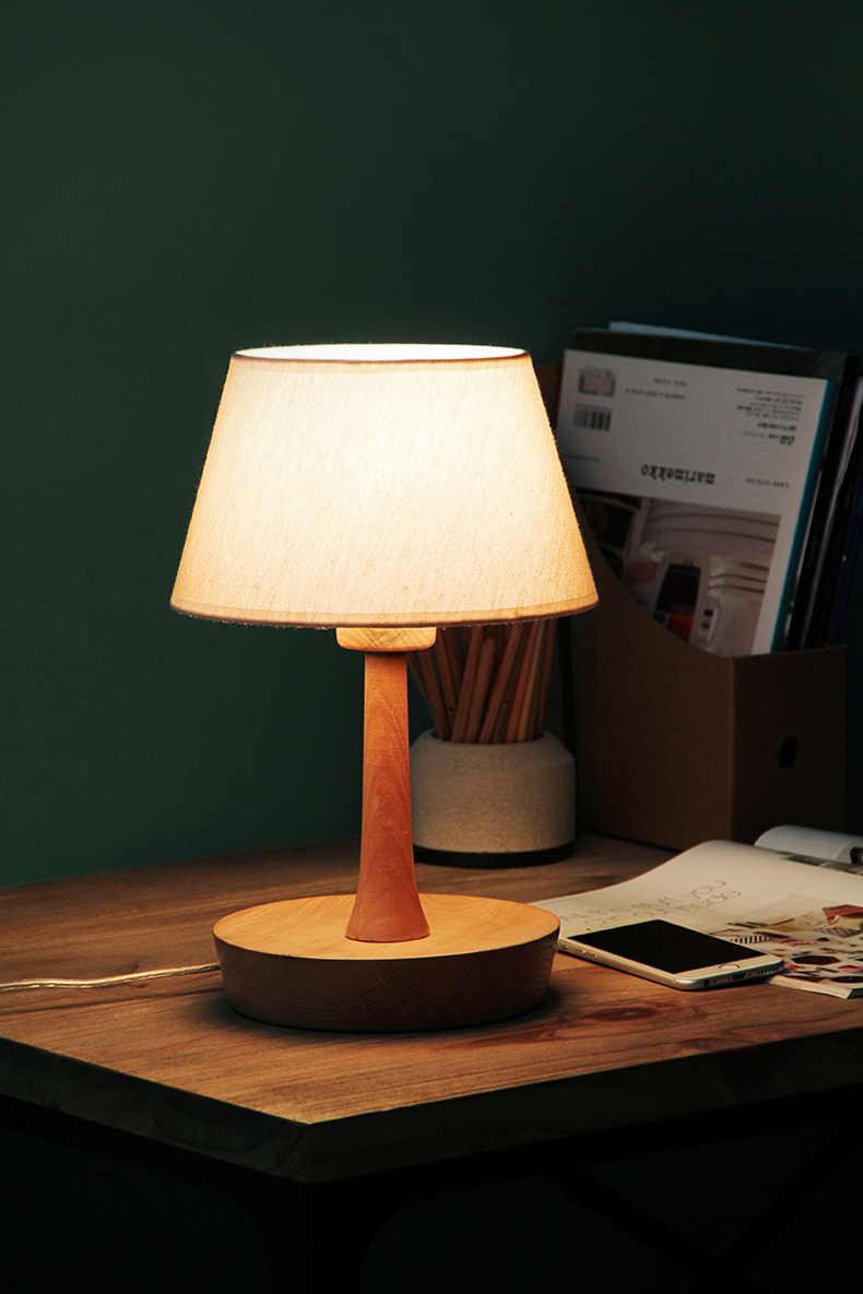 ikvvt 装饰台灯阅读北欧田园卧室床头台灯客厅书房书桌灯创意田园麻布