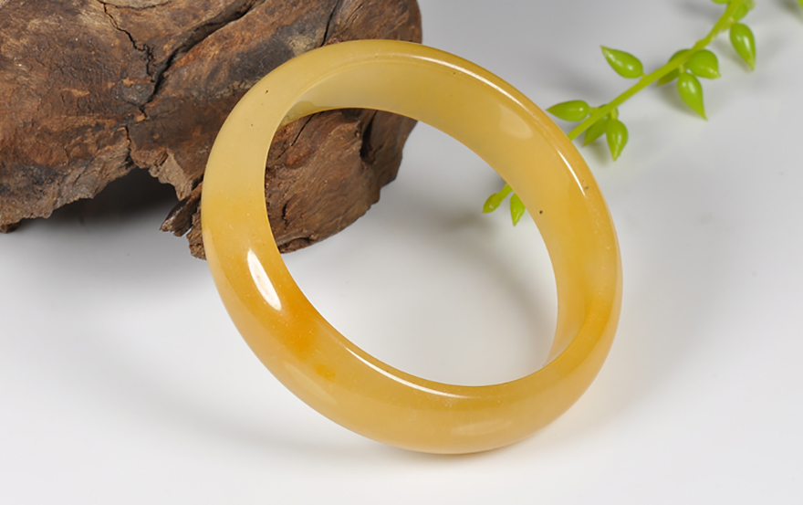 西域 新疆金丝玉籽料手镯戈壁玉石英岩玉女款金黄色镯子手环宽条地表