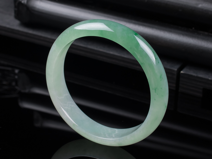 唯玉美 翡翠手镯 50.68g圈口57.8mm