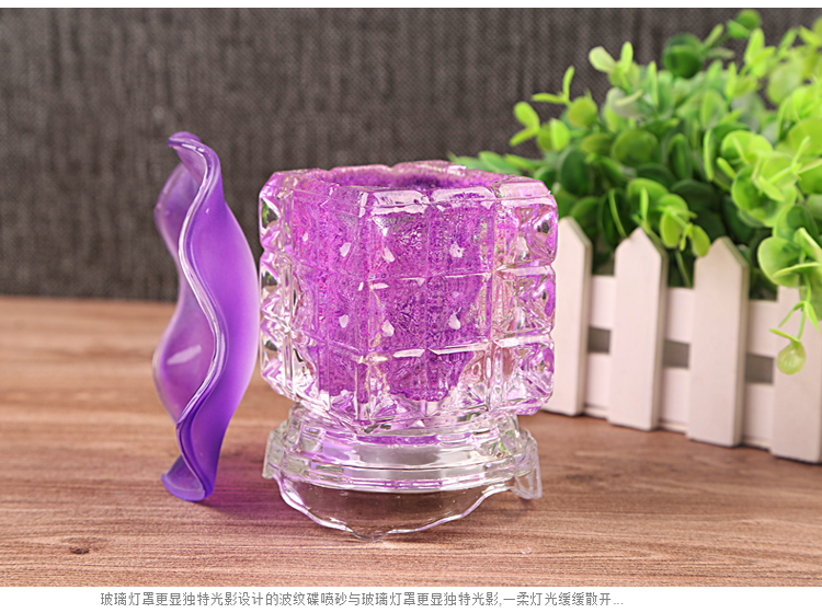 
                                        芳夕   四方格插电香薰灯调光玻璃灯精油灯香薰炉香薰机熏香台灯 线控调光橙色                