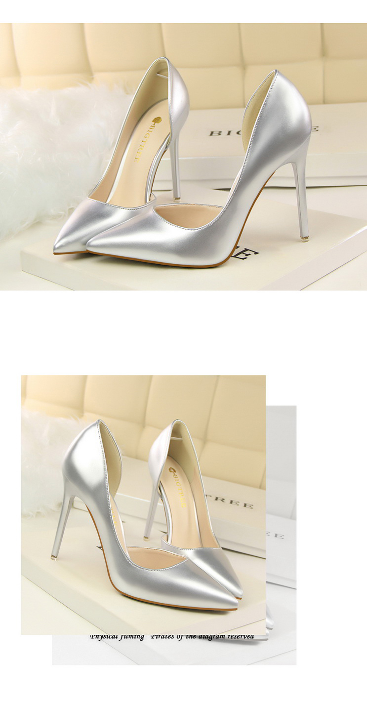 品记白色高跟鞋女细跟性感尖头防水台漆皮单鞋裸色36