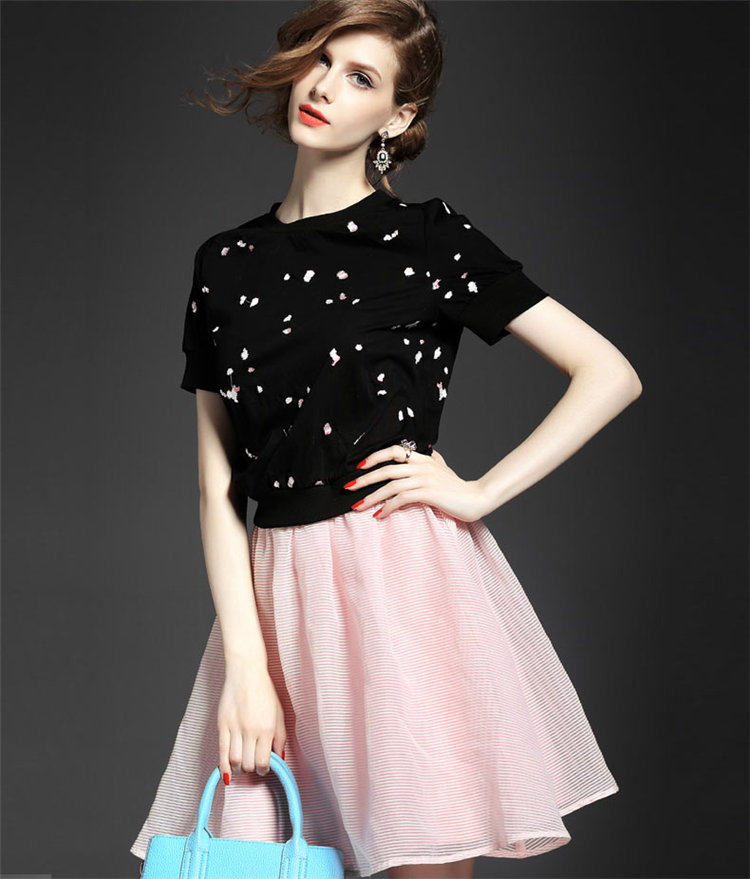 艾琳露2016夏季新款黑色印花t恤上衣纯色网纱蓬蓬半裙两件套装连衣裙