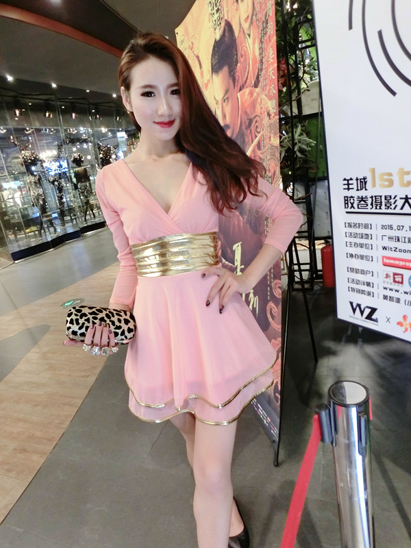她靓2016春夏季新款时尚修身显瘦纯色V领镂空无袖包臀礼服连衣裙377 9050白色 均码.