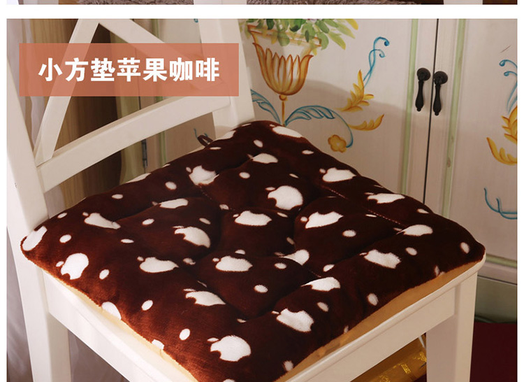圣榜家纺 法莱绒小方垫 椅垫办公室餐椅垫坐垫棉布艺加厚 保暖透气凳子坐垫 白点豹纹-餐椅垫 38*40cm