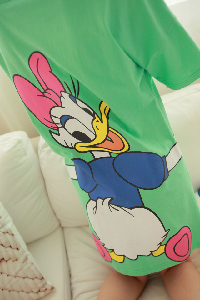 瑄妮薇韩版t恤女短袖夏装趣味唐老鸭卡通大码宽松上衣mk3230 绿色