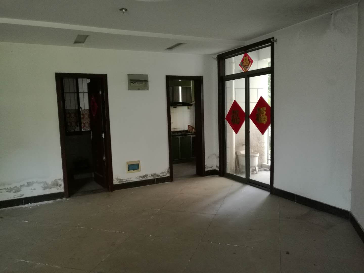 合肥市合经区石门路北,叠嶂路西雍景台2幢201室