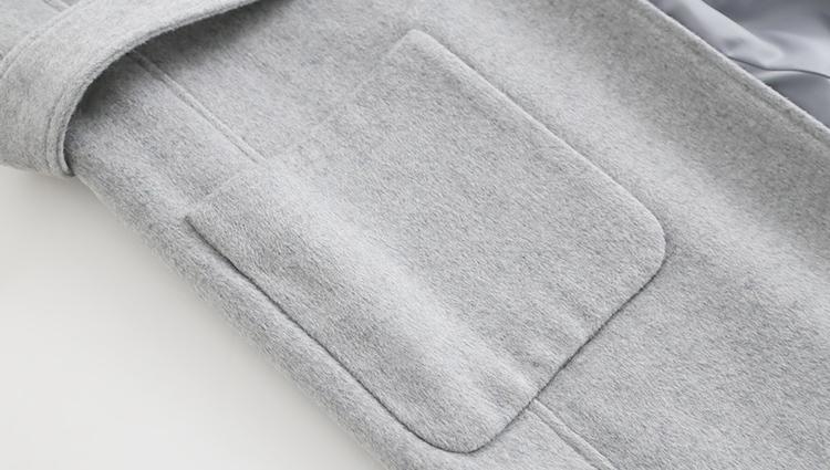 detail no.5 大贴袋设计,大气美观,方便实用.