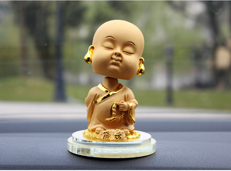 摇头小沙弥绒沙金小和尚汽车摆件内饰品 树脂摆件 心想事成