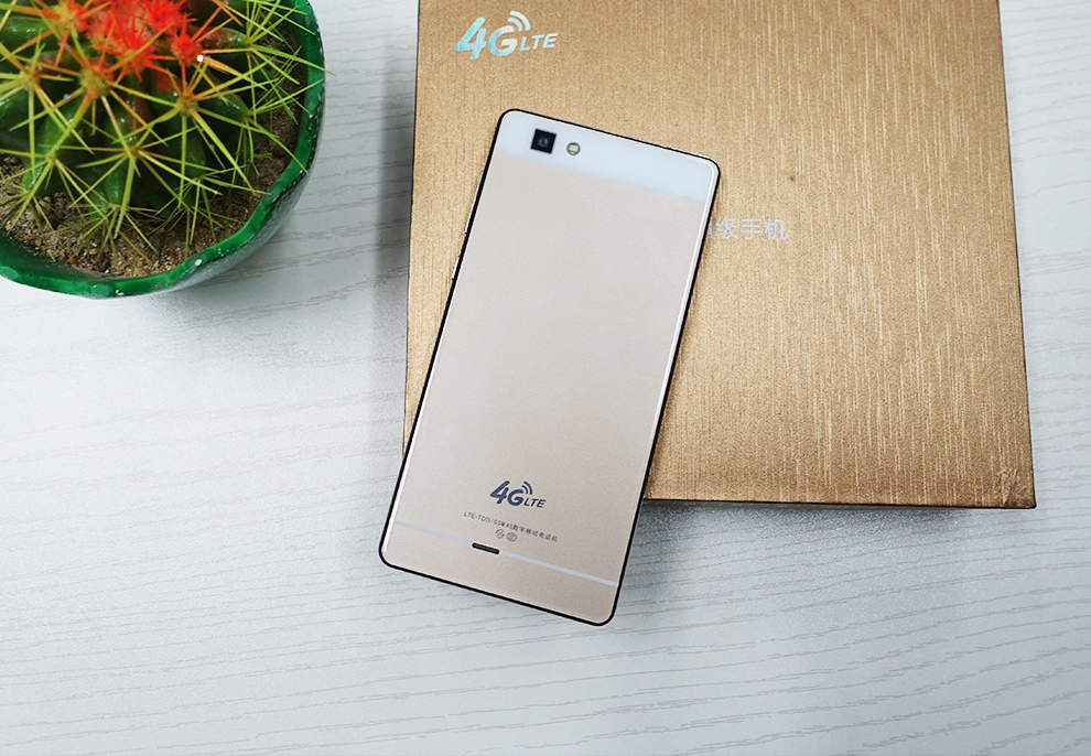 白米 BM002 移动4G手机 双卡双待 香槟金