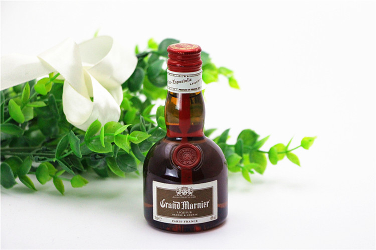 金万利柑曼怡柑橘味力娇酒版50ml单瓶