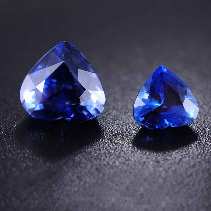 约5*5mm gic检测证书 天然蓝宝石裸石 半透明 微透明 不透明 浅蓝色