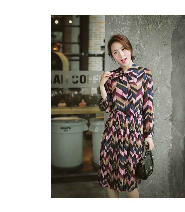 依佳维尔~2016春装新款时尚大码女装长袖修身收腰连衣裙335526 绿色 l