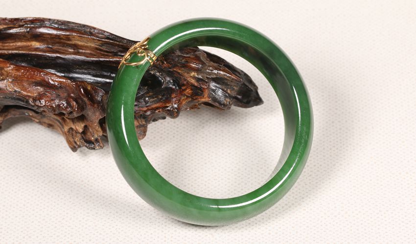 50#【大器玉器】贵雅艳丽 18k金镶玉和田玉碧玉手镯 58# 82.2079克