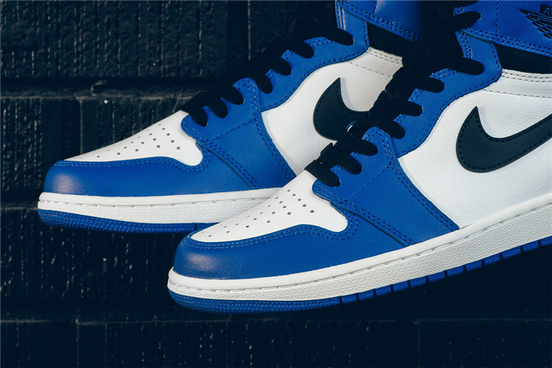 nike耐克男女鞋 air jordan1 aj1 黑蓝扣碎男女鞋板鞋篮球鞋 555088