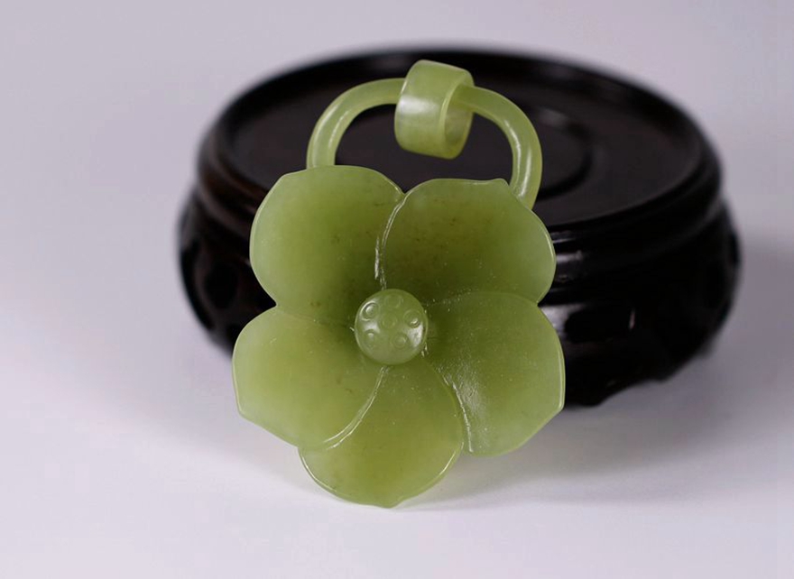 和田玉黄玉挂件梅花 15克 【朋谊阁和田玉】