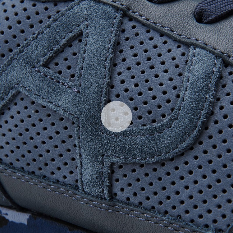 阿玛尼(armani) 新款aj标志透气孔男士运动鞋 z65434815b 深蓝色 42