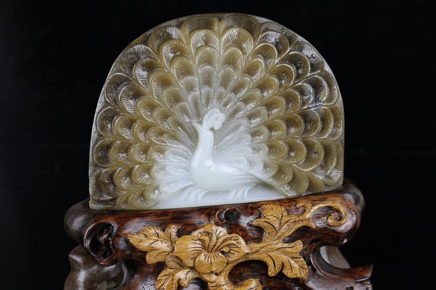 和田玉摆件孔雀开屏472.08克 舍得珠宝