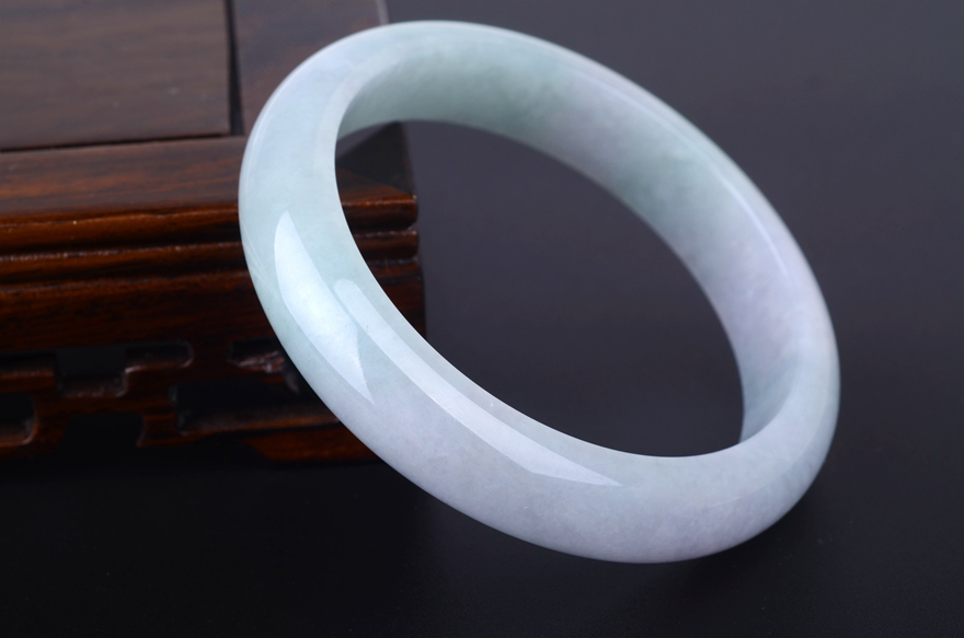 翡翠冰白手镯 内径59 重量69.4g 玉赏珠宝
