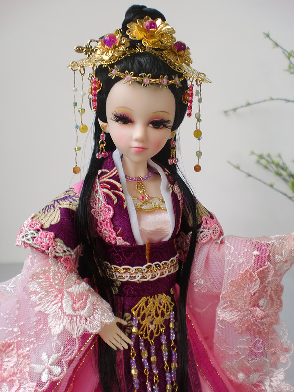 品名,长孙皇后系列,因为手工制作,所以每件产品多少有点不一样,以收到