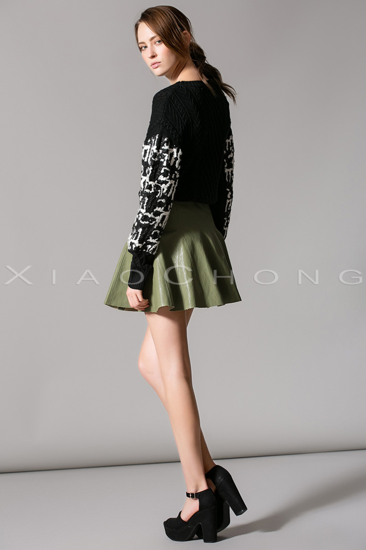 小虫2015秋冬新品女装时尚波浪摆pu皮a字显瘦压褶修身短裙女 军绿 l