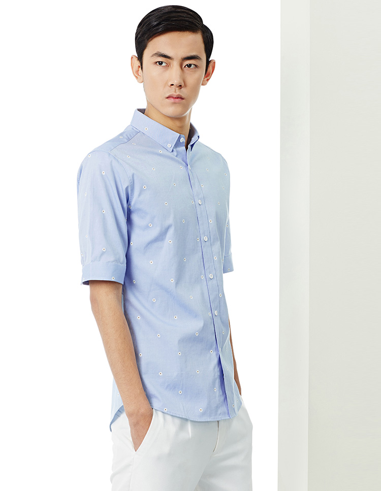 太平鸟男装 韩版修身刺绣短袖衬衫时尚牛津纺衬衣男潮b2cc52502