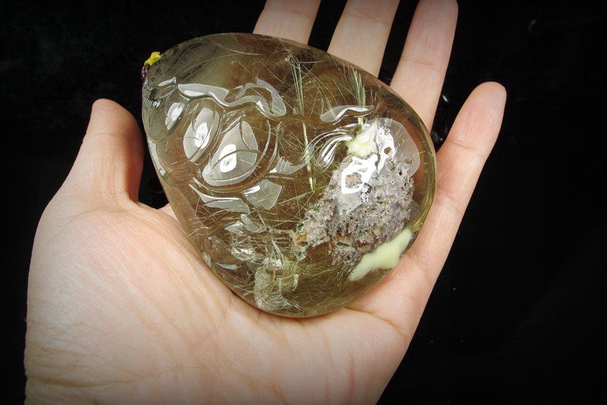 天然水晶发晶手把件龙247克厦门胜结拍卖