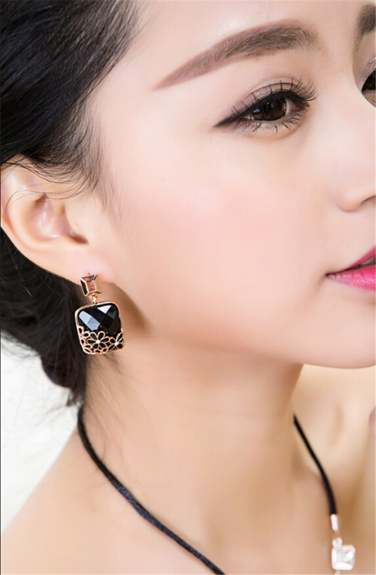 彩翠谷 大耳钉耳饰仿水晶配饰品长款耳环 礼物 黑色