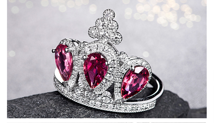 永思珠宝 2克拉白色18k金碧玺皇冠戒指70分钻彩色宝石彩宝戒指