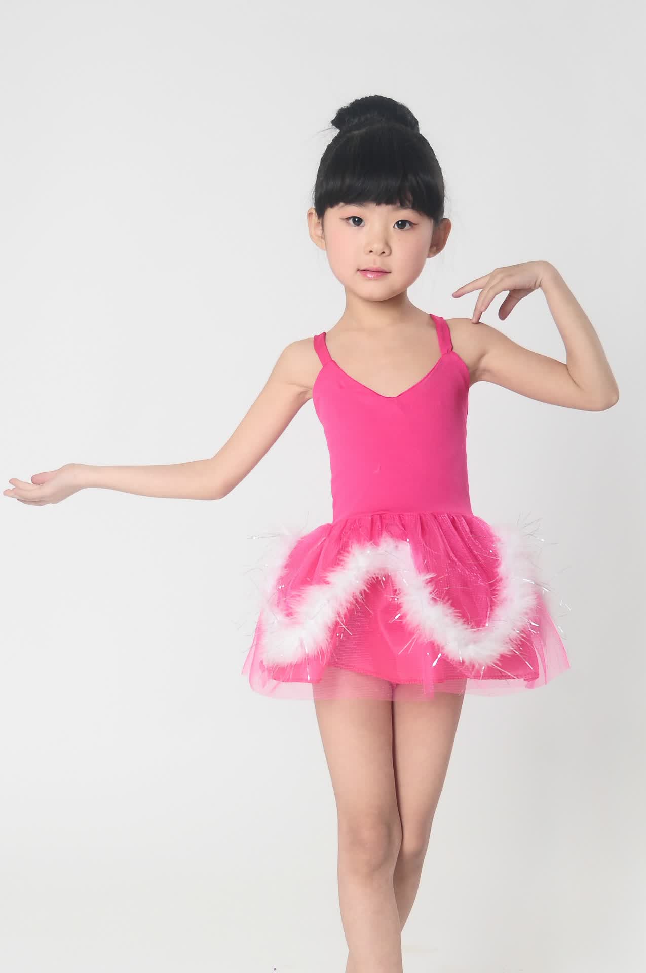 户外运动儿童拉丁舞蹈服装 女童演出服少儿拉丁舞裙练功服幼儿表演服