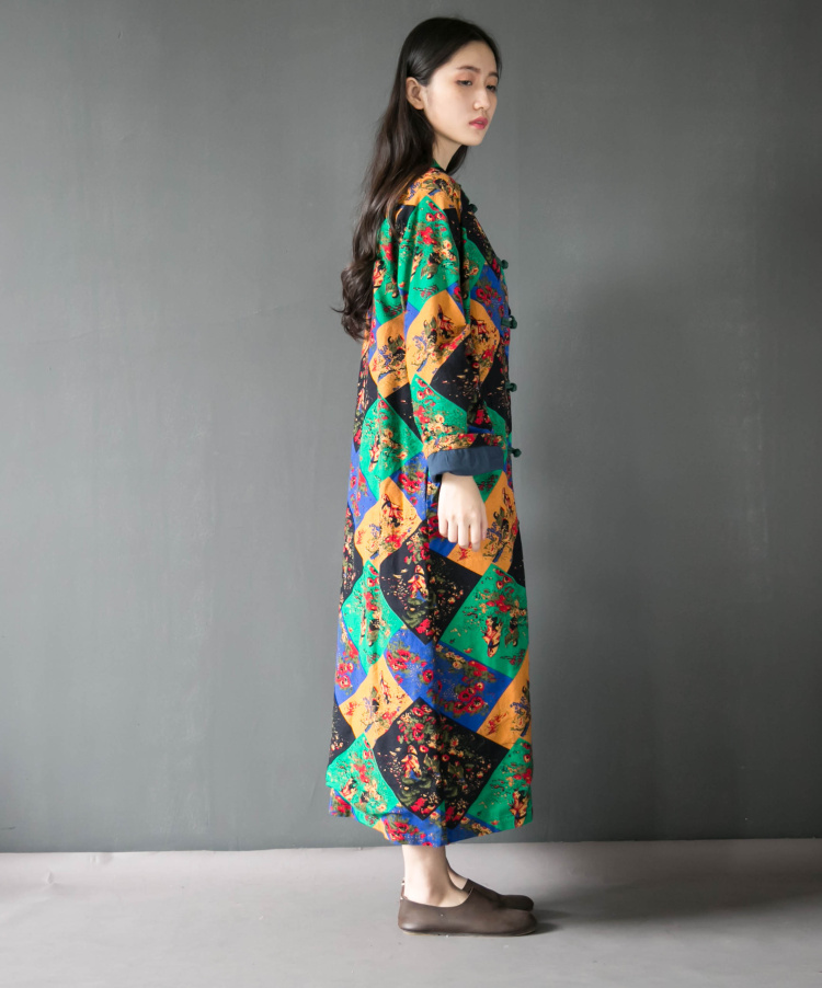 
                                        如素慢衣民族风棉麻女装印花盘扣长款风衣女大衣外套4308 菱形红色 均码                