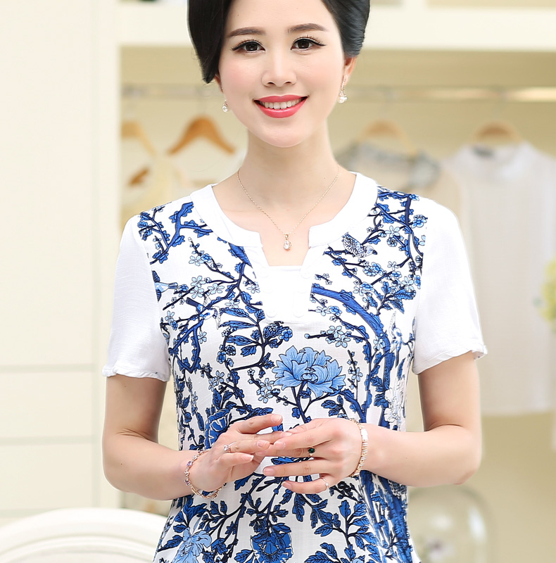 中老年女装2016新款妈妈装夏装舒适宽松中年女士大码短袖v领打底t恤