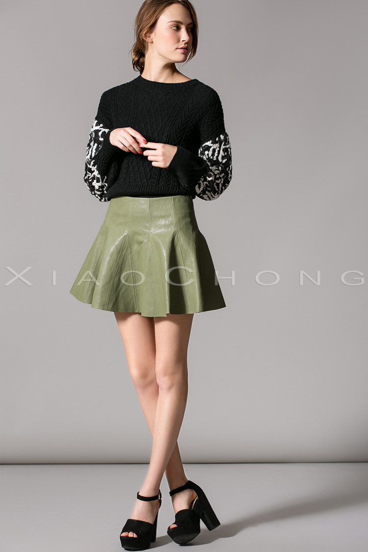 小虫2015秋冬新品女装时尚波浪摆pu皮a字显瘦压褶修身短裙女 军绿 l