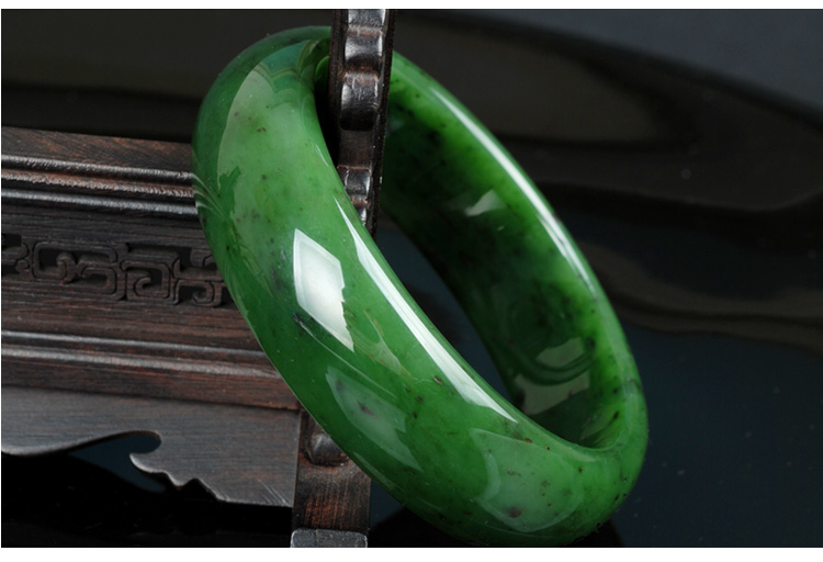 爱卓龙 和田碧玉手镯 黑点多 54