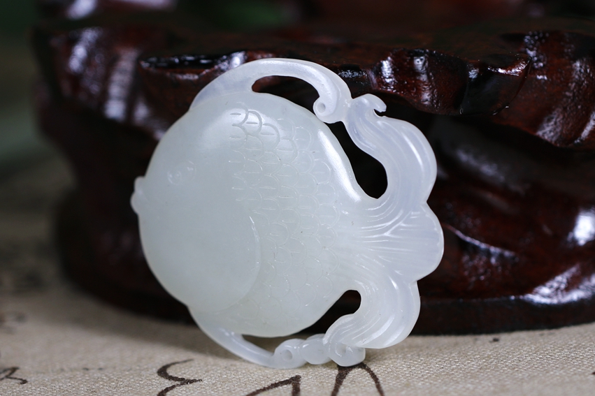 和田玉白玉挂件 鱼 26.399克 聚宝轩珠宝